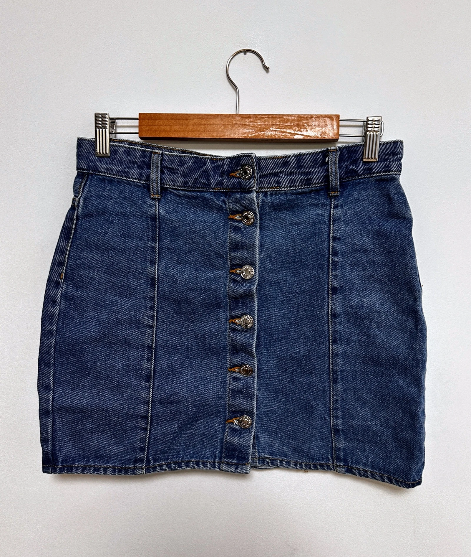 Pull&Bear High-Waisted Button-Down Denim Mini Skirt | Size M